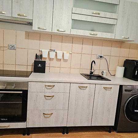 Mony Apartaments โรมาน ภายนอก รูปภาพ
